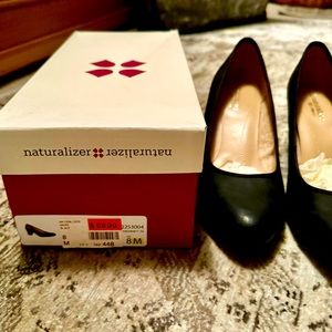 Naturalizer brand women dress shoes